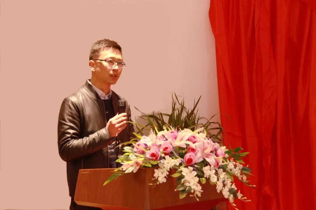 16002446914887662zZX.jpg 640.webp.jpg